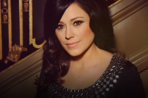 Events News Dove Awards 2014 Winners Kari Jobe Wins For Praise Album Of The Year With 