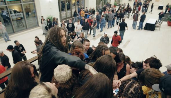 Korn Praying