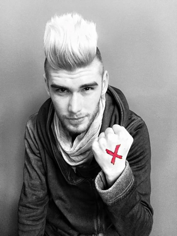 Colton Dixon 