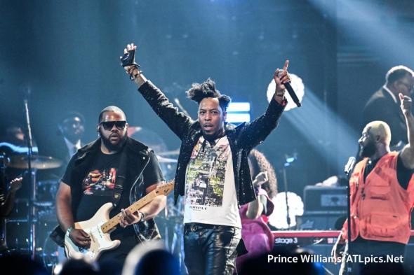 Deitrick Haddon performs a medley of hits at the 39th Stellar Gospel Music Awards in Las Vegas, NV