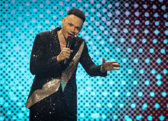 Tauren Wells hosting 55th Annual GMA Dove Awards