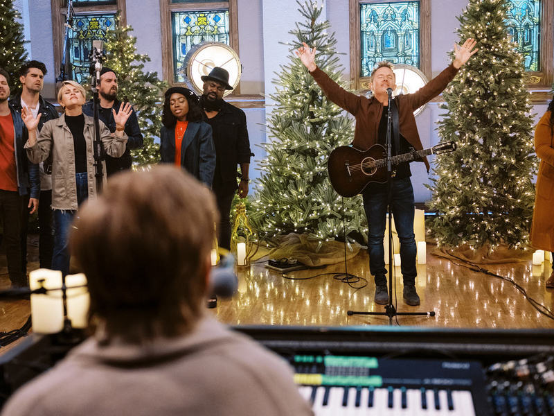 Events News | Chris Tomlin Delivers Holiday Cheer on Thanksgiving with the Prem - Vimarsana News